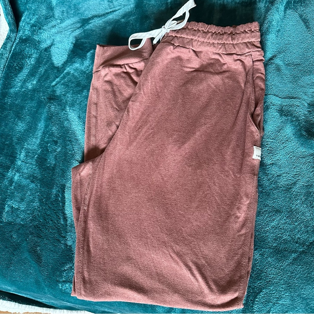 Vuori pink performance joggers